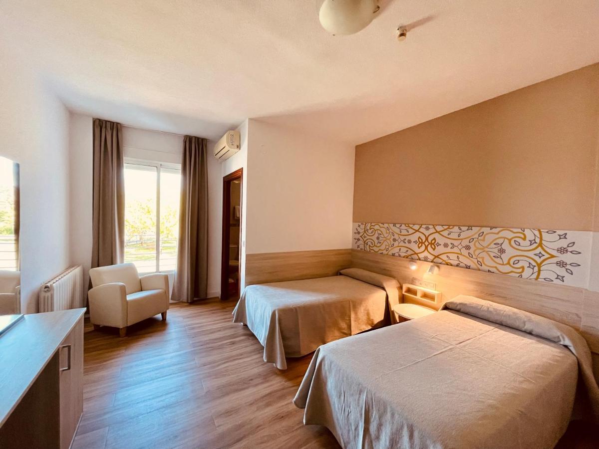 Hotel Balneario Fuentes Del Trampal Carmonita Екстериор снимка