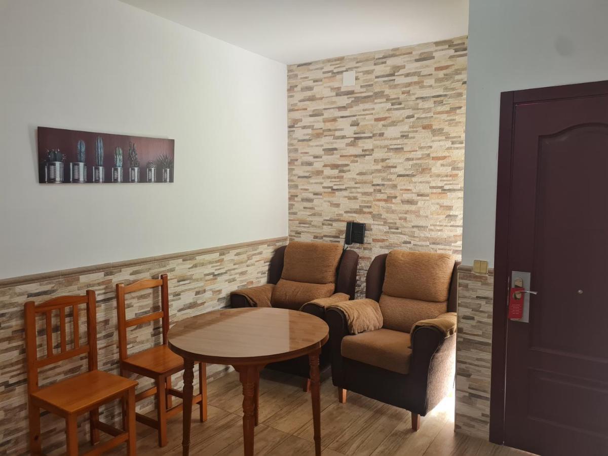 Hotel Balneario Fuentes Del Trampal Carmonita Екстериор снимка