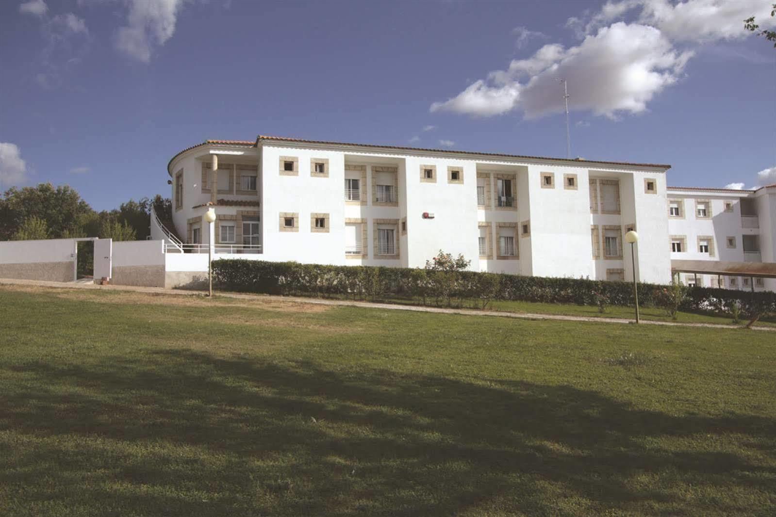 Hotel Balneario Fuentes Del Trampal Carmonita Екстериор снимка